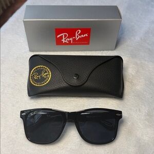 Ray-Ban RB2140 Wayfarer Sunglasses Unisex Black Frame 56mm Made in Italy